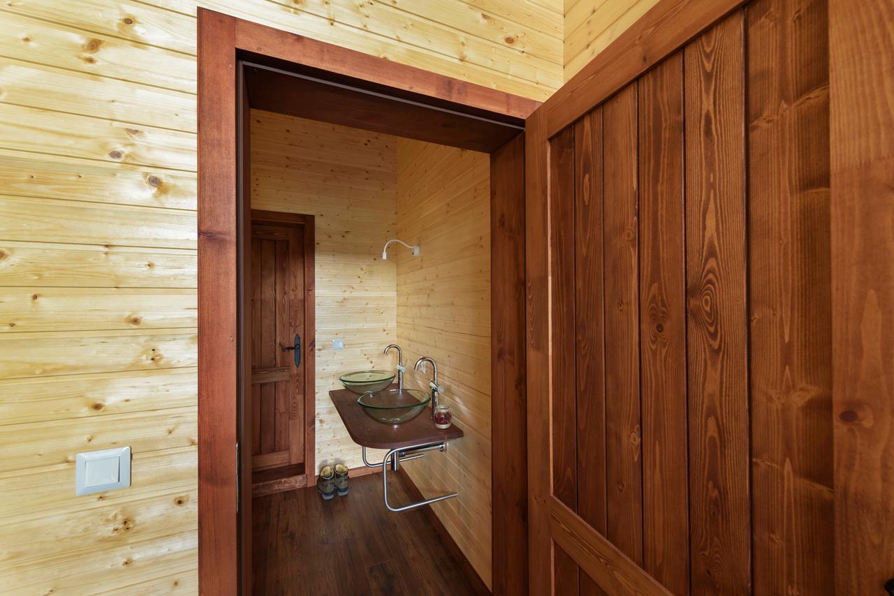 Pinus Villas Lodge With Private Jacuzzi & Phyto-Sauna Retreat Zheleznitsa エクステリア 写真